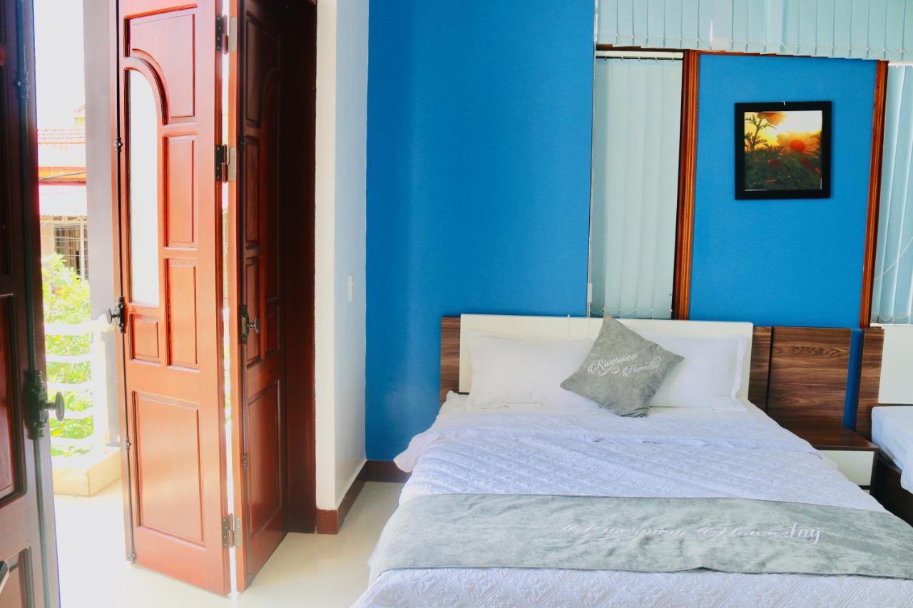 Riverview Homestay ドンホイ エクステリア 写真