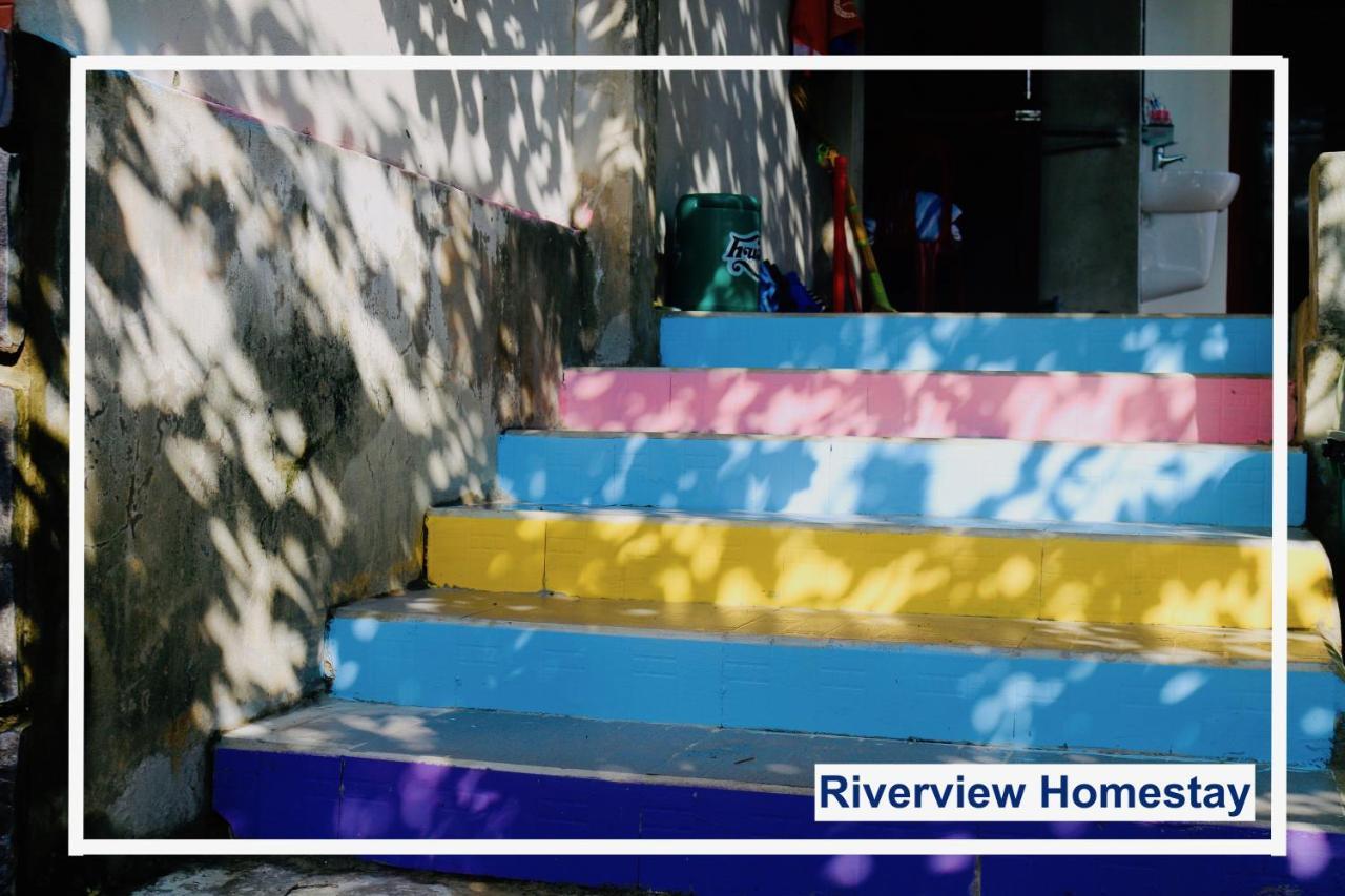 Riverview Homestay ドンホイ エクステリア 写真