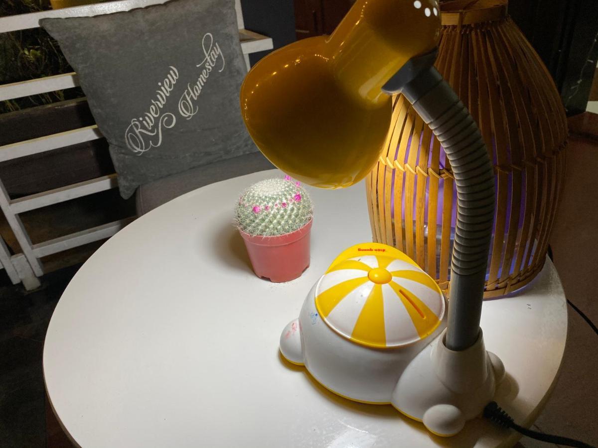 Riverview Homestay ドンホイ エクステリア 写真