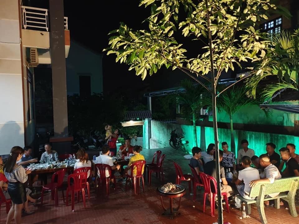 Riverview Homestay ドンホイ エクステリア 写真